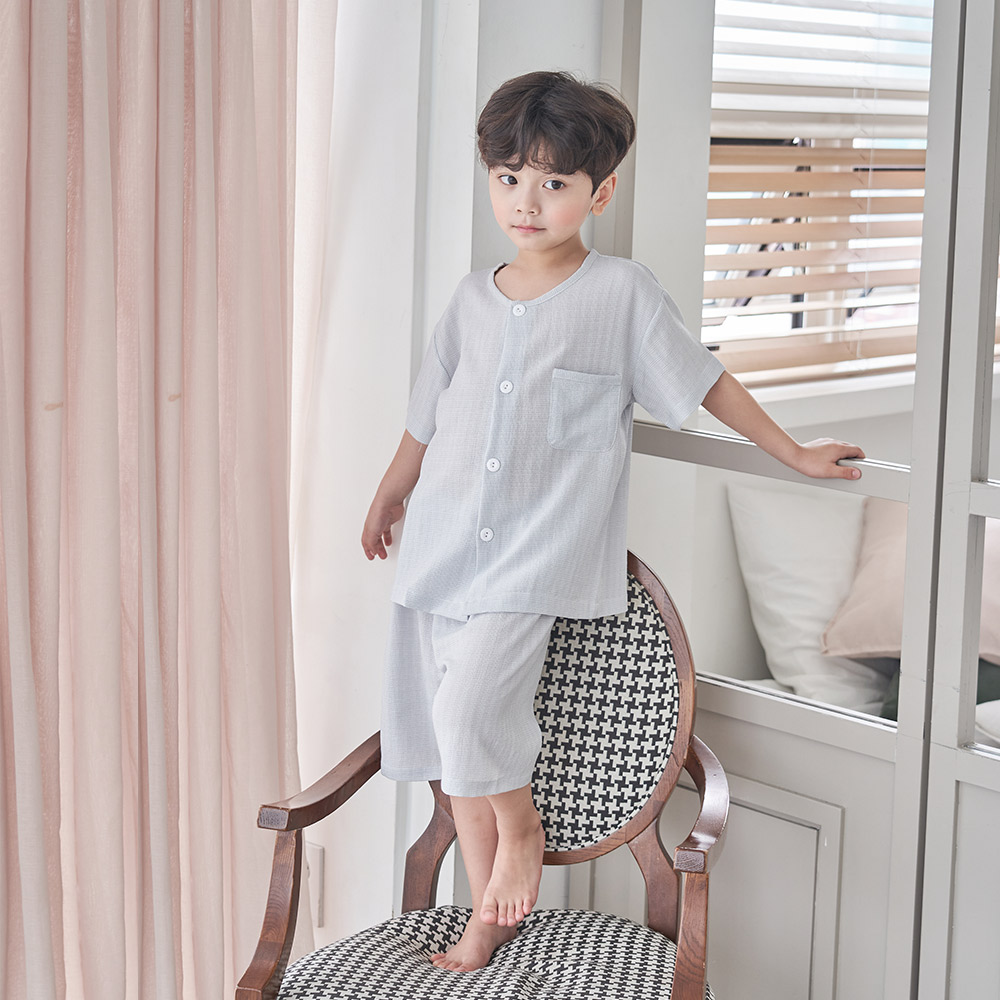 주식회사 에이원패션 도씨 남아용 레이온 반팔 카라 잠옷 상하의 세트, 그레이, 85