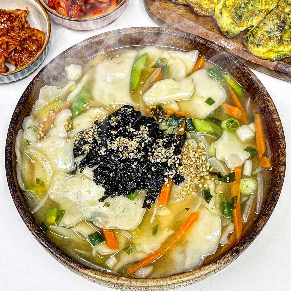 유한회사 엄마표 귀빈정 명장 생 수제비, 1.74kg, 12인분