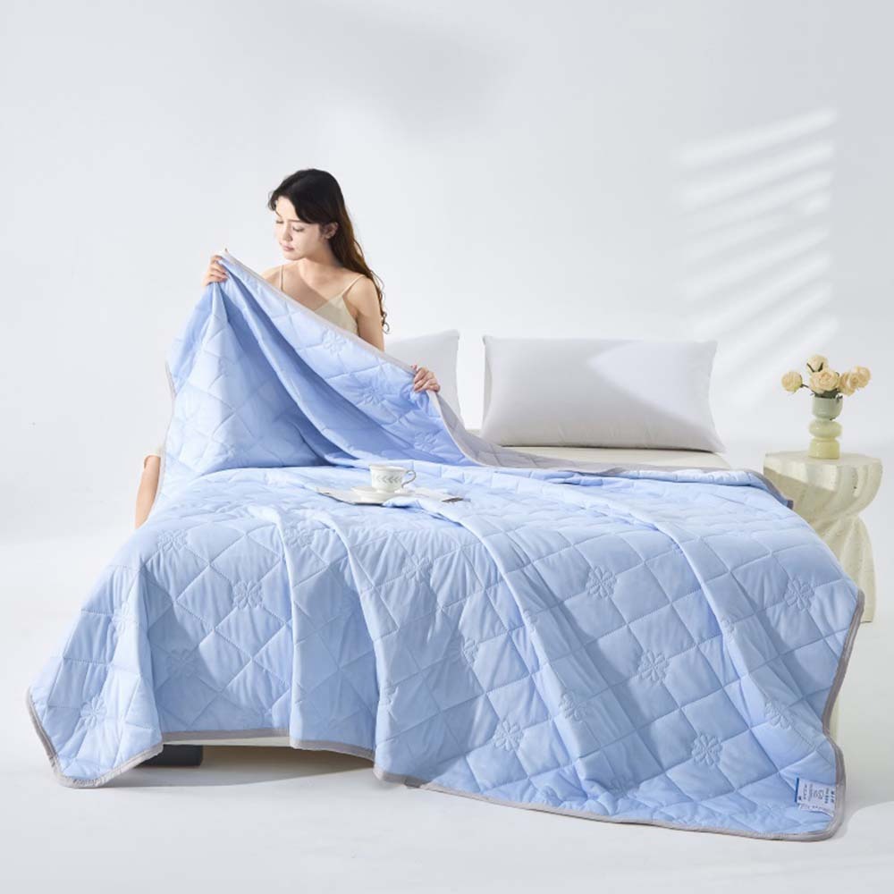 냉감 실크 이불 촉감 좋은 여름 이불 고급 여름 이불 sbb-9, 라이트 제이드 핑크, 180x200cm 가격 추이 냉감 실크 이불 촉감 좋은 여름 이불 고급 여름 이불 sbb-9, 라이트 제이드 핑크, 180x200cm - 최저가 35,055원