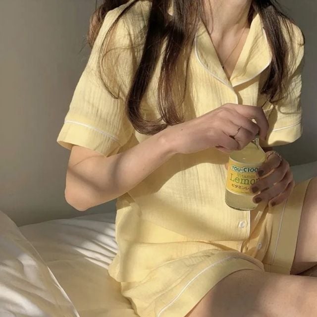 요루 카라넥 여름 반팔 반바지 홈웨어 파자마 세트, 노랑, FREE